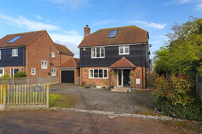 3 Bedroom Detached House For Sale In Cherry Trees, Dargate Road, Dargate, CT5