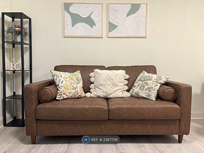 2 Bedroom Flat To Rent In Hutton Terrace, Jesmond, Newcastle Upon Tyne, NE2