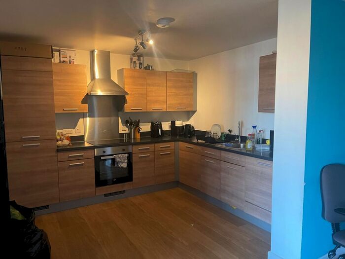 3 Bedroom Flat To Rent In Norman Road, London, SE10
