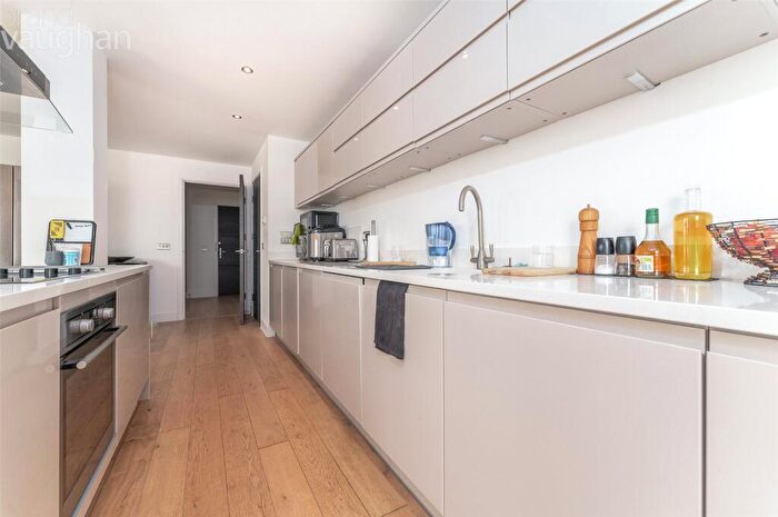 3 Bedroom Flat To Rent In The Boardwalk, Brighton Marina, BN2