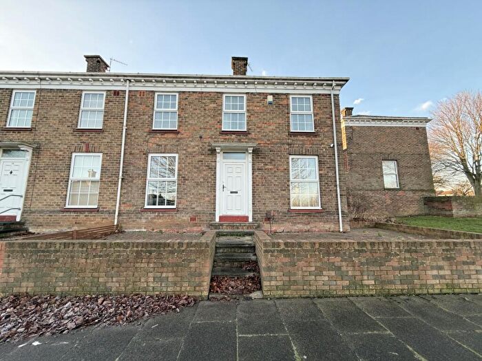 3 Bedroom Semi Detached House For Sale In Aboyne Square, Sunderland, SR3