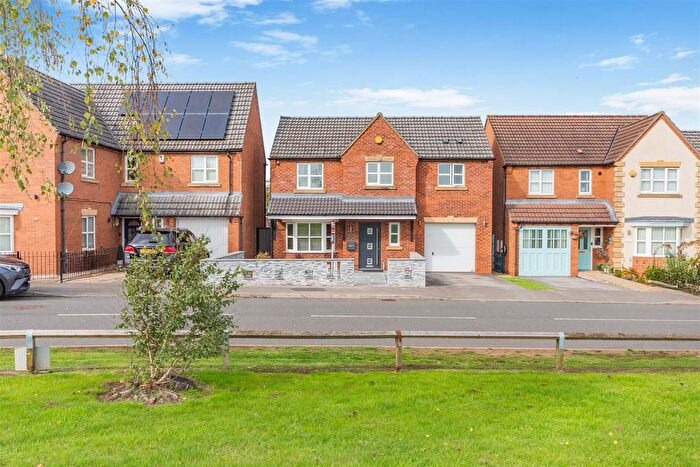 4 Bedroom Detached House For Sale In Dunsil Road, Mansfield Woodhouse, NG19