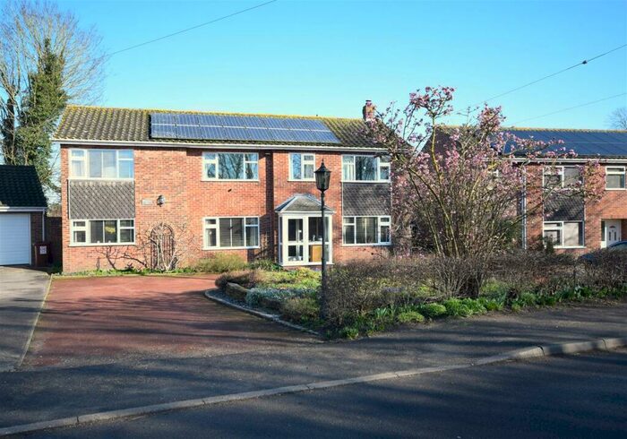 5 Bedroom Detached House For Sale In Ashwellthorpe, NR16