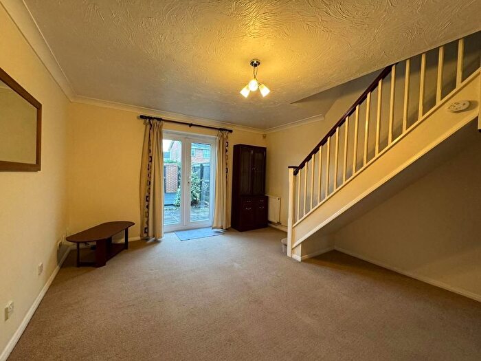 2 Bedroom Property To Rent In Palace Close, Slough, Berkshire, SL1