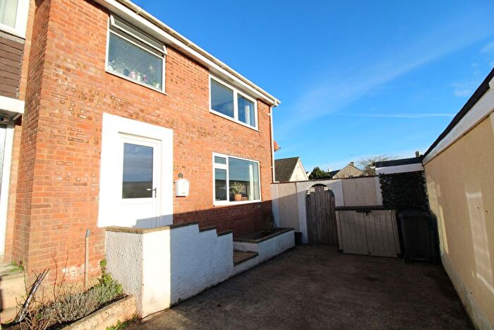 2 Bedroom End Terrace House For Sale In Underidge Close, Paignton, TQ3