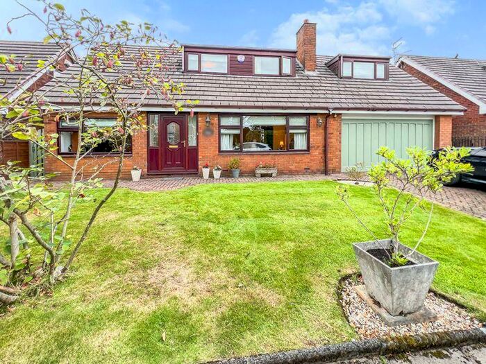 4 Bedroom Detached Bungalow For Sale In Fellside, Harwood, Bolton, BL2