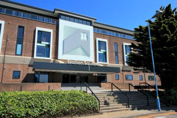 2 Bedroom Flat To Rent In Station Square, Colchester, Essex, CO4