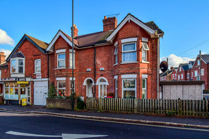 1 Bedroom Maisonette To Rent In Horsham Road, Crawley, RH11