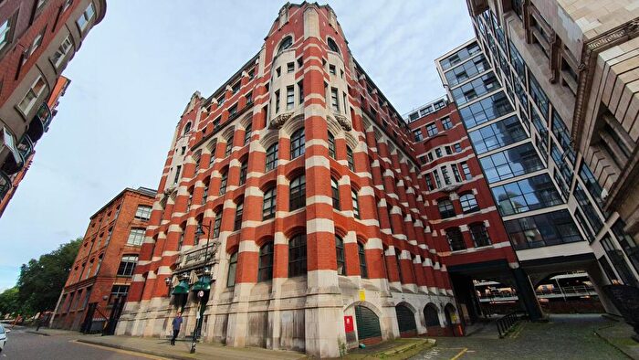 2 Bedroom Apartment To Rent In Granby Row, Manchester, M1