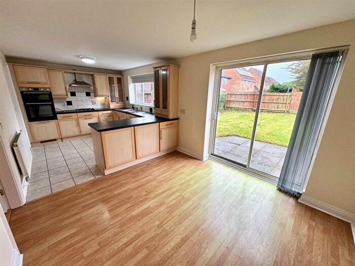 5 Bedroom Detached House To Rent In Duncombe Road, Leicester, LE3