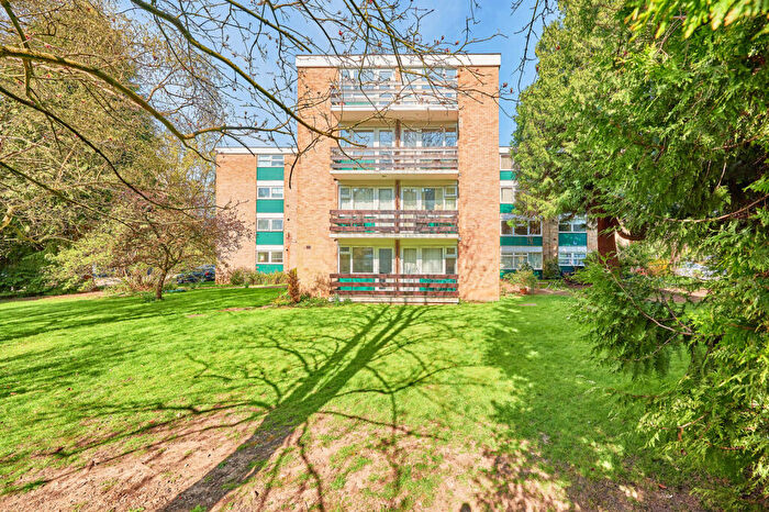 1 Bedroom Apartment For Sale In Abbots Park, St Albans, Hertfordshire, AL1