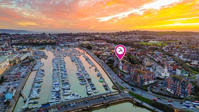 2 Bedroom Apartment For Sale In Corscombe Close, Weymouth, DT4