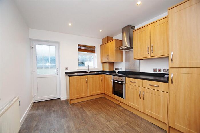 2 Bedroom Semi-Detached House For Sale In Eastcott Hill, Town Centre, SN1