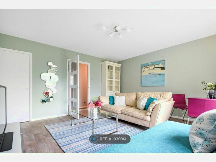 2 Bedroom Flat To Rent In Beauclere House, Surbiton, KT6