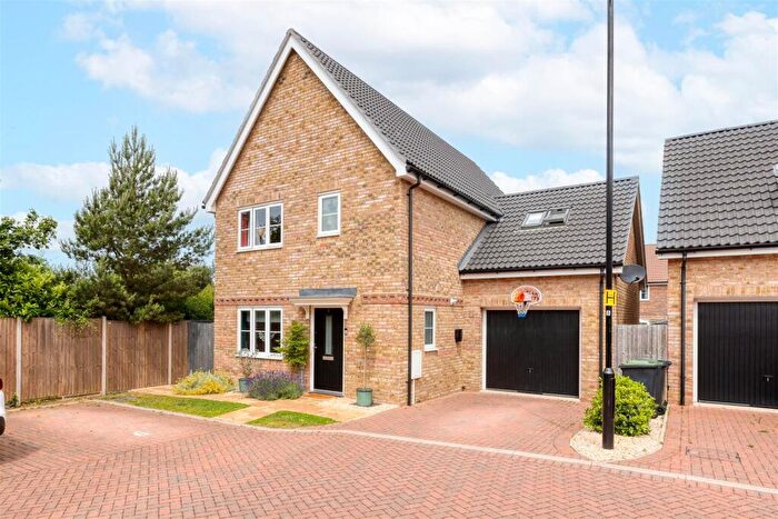 4 Bedroom Detached House To Rent In Chicory Orchard, Upper Caldecote, Biggleswade, SG18