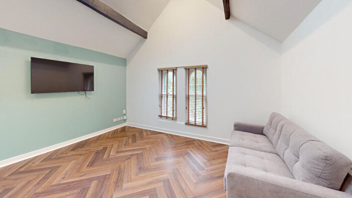 3 Bedroom House To Rent In Hyde Terrace, Leeds, LS2