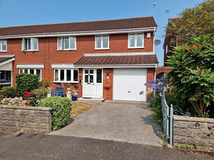 4 Bedroom Semi-Detached House For Sale In Austin Close, Newton, Porthcawl, CF36