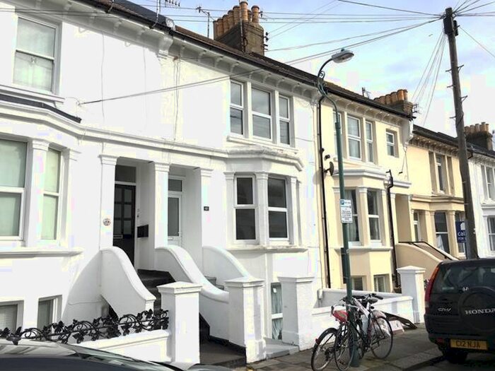 3 Bedroom Maisonette To Rent In Goldstone Road, Hove, BN3