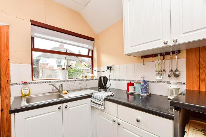 2 Bedroom Detached House For Sale In Furlong Road, Westcott, Dorking, Surrey, RH4