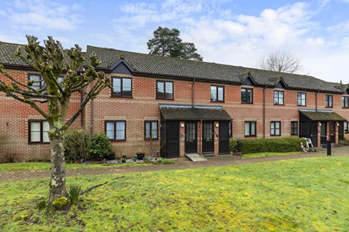 2 Bedroom Retirement Property For Sale In Copenhagen Walk, Crowthorne, RG45