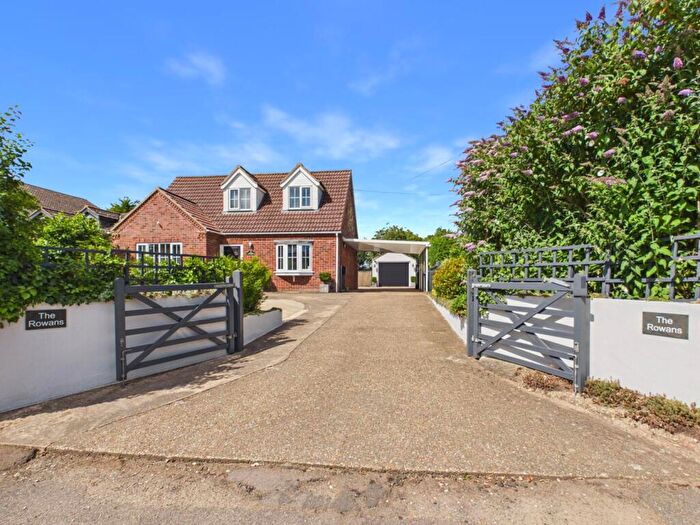 3 Bedroom Detached Bungalow For Sale In Main Road, Roughton, Woodhall Spa, LN10