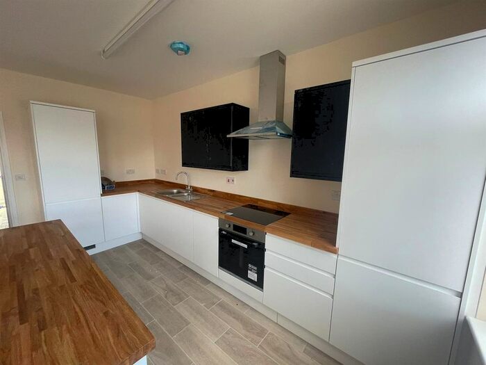 3 Bedroom Property To Rent In Harlington Road West, Feltham, TW14