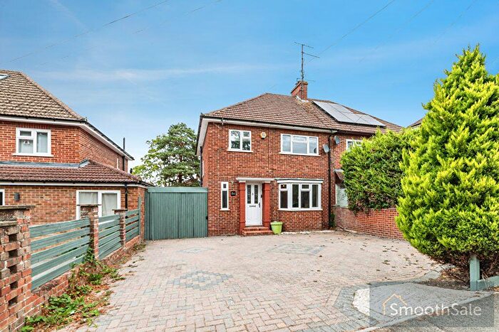 3 Bedroom Semi-Detached House For Sale In City Road, Tilehurst, Reading, RG31