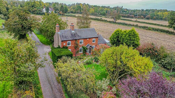 3 Bedroom Cottage For Sale In Babbs Lane, Doveridge, Derbyshire, DE6