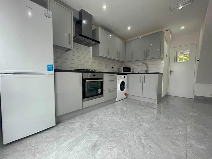 4 Bedroom Property To Rent In Wynn Street, Birmingham, B15