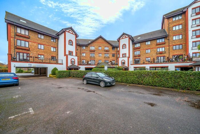 1 Bedroom Flat To Rent In Regents Court, Sopwith Way, Kingston Upon Thames, KT2