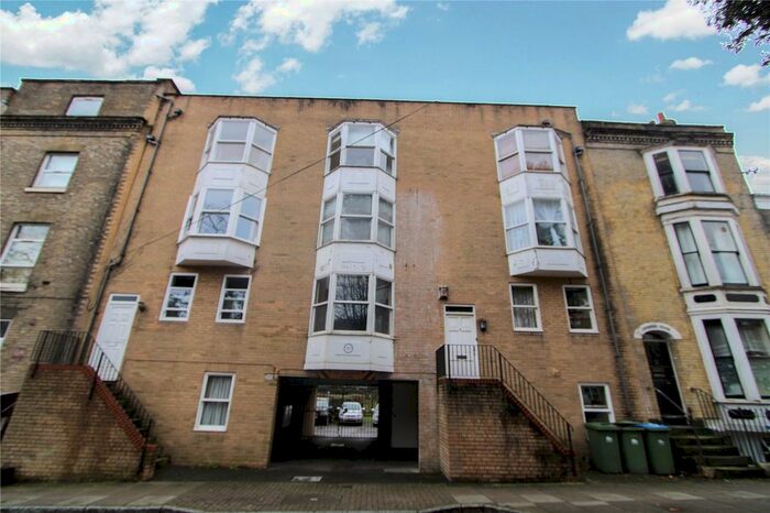 Studio To Rent In St. Swithins Court, Cranbury Place, Southampton, Hampshire, SO14