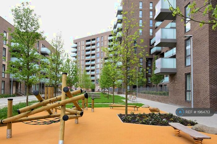1 Bedroom Flat To Rent In Watermans House, London, E14