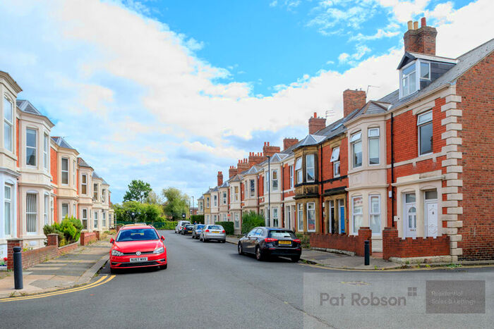 5 Bedroom House To Rent In Holmwood Grove, West Jesmond, Newcastle Upon Tyne, NE2