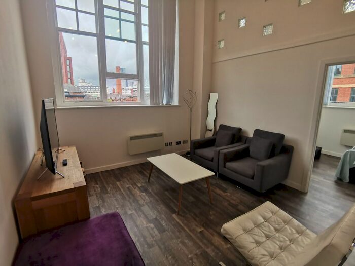 2 Bedroom Flat To Rent In Chorlton Street, Manchester, M1
