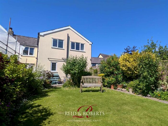 3 Bedroom Detached House For Sale In Pant Y Goff, Halkyn, Flintshire, CH8