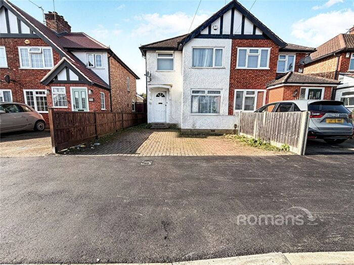 3 Bedroom Semi Detached House For Sale In Glisson Road, Uxbridge, UB10