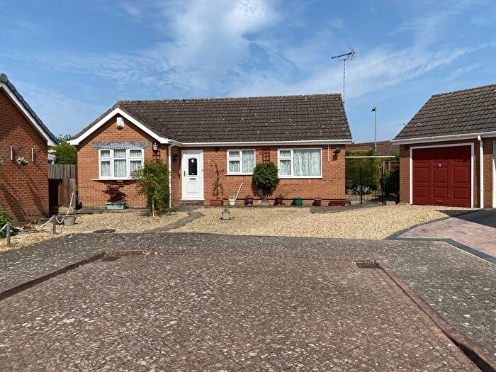 3 Bedroom Detached Bungalow For Sale In The Hollies, Holbeach, PE12