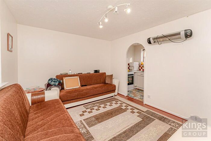 1 Bedroom Flat For Sale In Creighton Road, London, N17