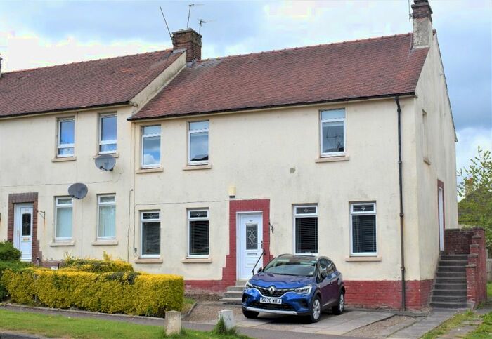 2 Bedroom Flat To Rent In Wellhall Road, Hamilton, South Lanarkshire, ML3