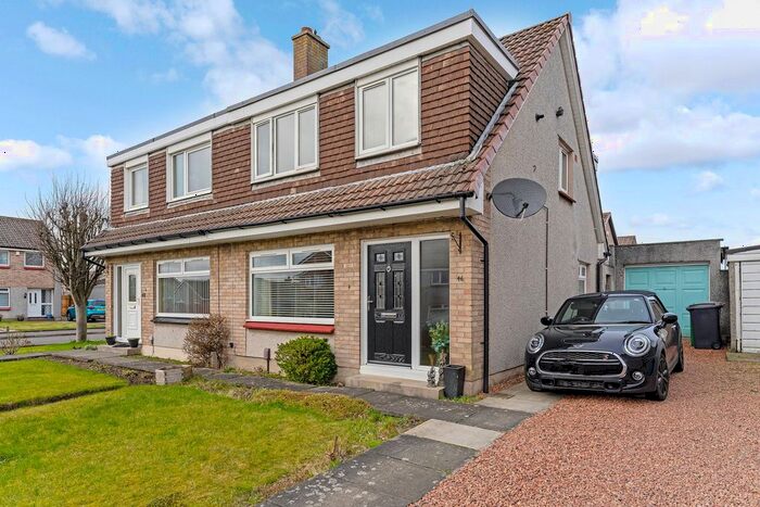 3 Bedroom Semi-Detached House For Sale In Braids Road, Kirkcaldy, KY2