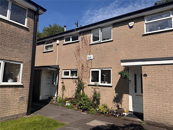 3 Bedroom Apartment To Rent In Dunwood Park Courts, Milnrow Road, Shaw, Oldham, OL2