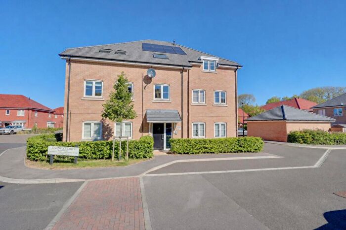 1 Bedroom Flat For Sale In Gauntlet Drive, Netley Abbey, SO31