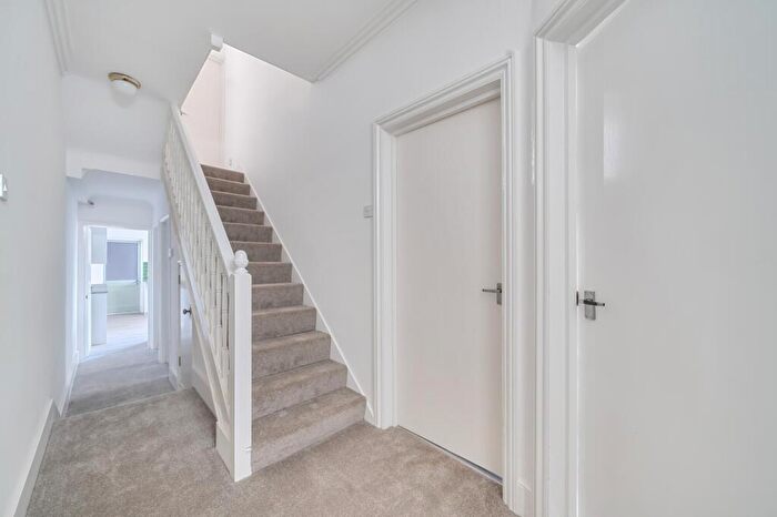 4 Bedroom Semi Detached House To Rent In High Street Chislehurst, BR7