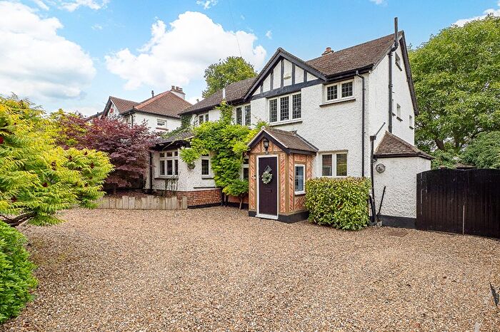 4 Bedroom Detached House For Sale In Boundary Road, Carshalton, SM5