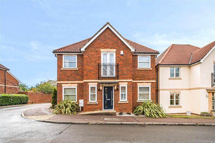 4 Bedroom Detached House For Sale In Darwin Close, Medbourne, Milton Keynes, Buckinghamshire, MK5