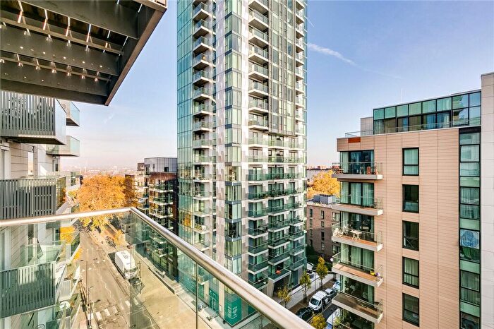 1 Bedroom Flat To Rent In Residence Tower, Woodberry Grove, N4