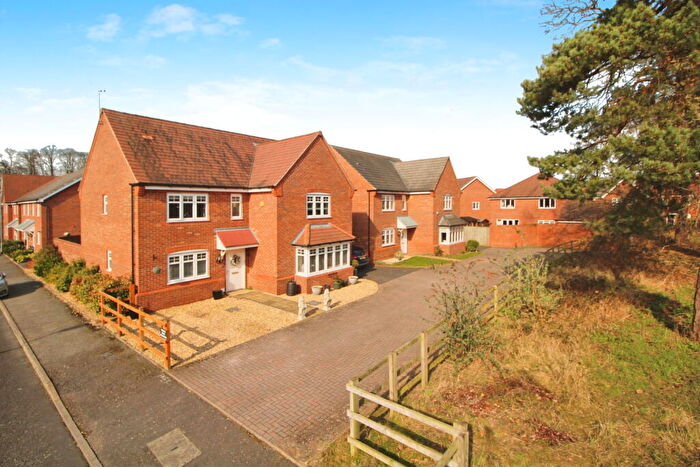 5 Bedroom Detached House For Sale In Crosbie Grove, Silverwoods, Kidderminster, DY11