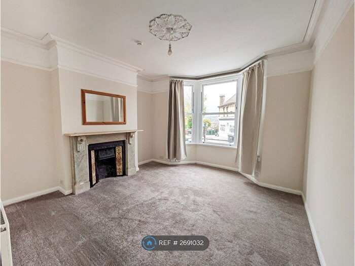 2 Bedroom Flat To Rent In Compton Road, Brighton, BN1