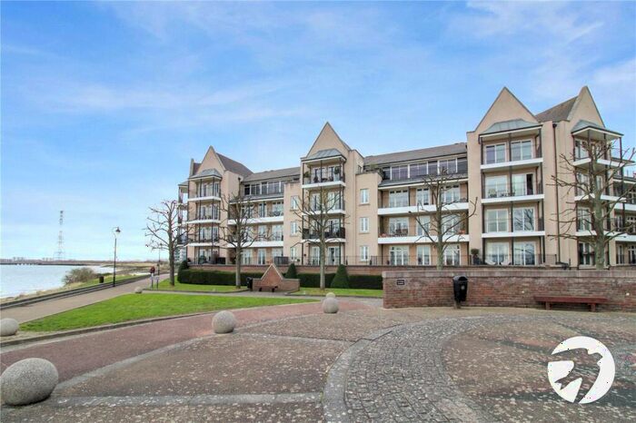2 Bedroom Flat To Rent In The Boulevard, Greenhithe, Kent, DA9