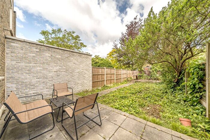 2 Bedroom Apartment For Sale In Tressillian Road, Brockley, SE4